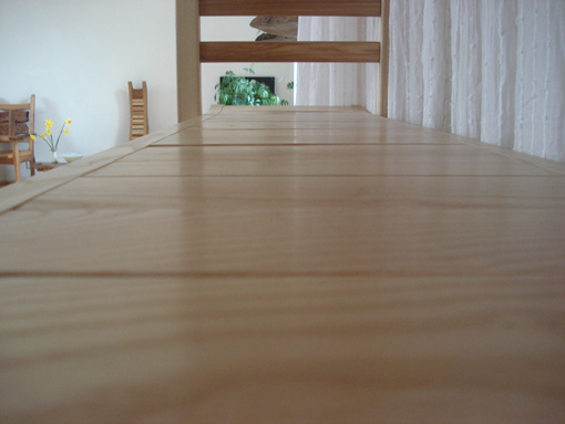 Shelf detail